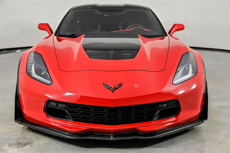 Used 2016 Chevrolet Corvette Z06 w/ 3LZ Preferred Equipment Group RWD image 4