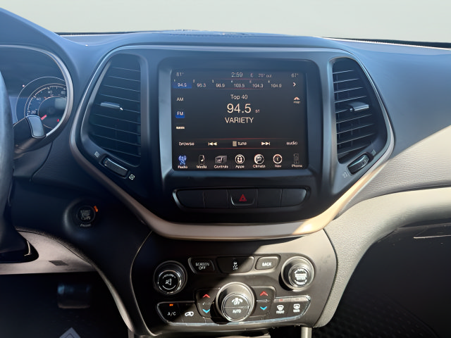 Used 2014 Jeep Cherokee Limited AWD/4WD image 16