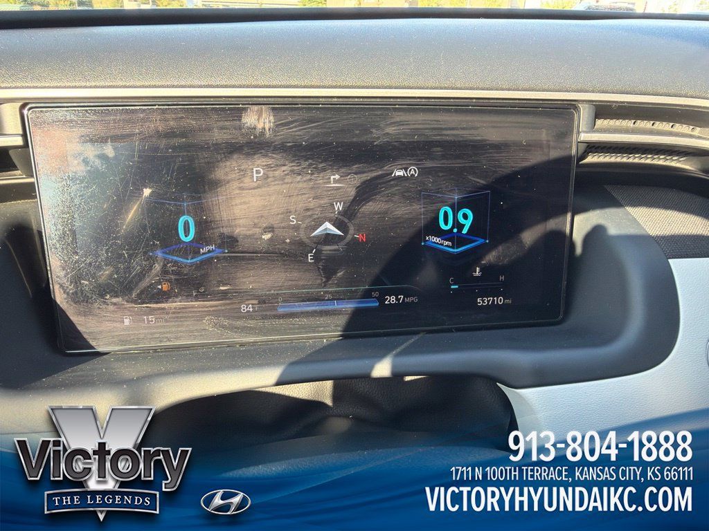 Used 2022 Hyundai Tucson Limited AWD/4WD image 11