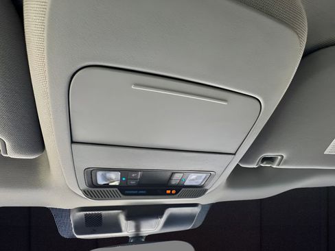 Used 2024 Ford F250 XLT image 13