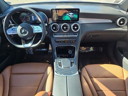 Used 2020 Mercedes-Benz GLC 300 image 18