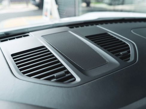 Used 2023 Porsche 911 Carrera image 22