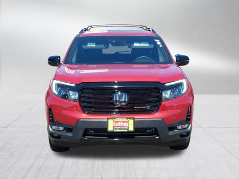 Used 2024 Honda Passport Black Edition image 2