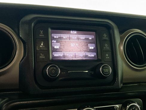 Used 2020 Jeep Wrangler Unlimited Sport S image 28