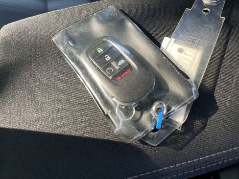 Used 2025 Honda Civic Sport image 33