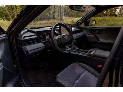 Certified 2026 Toyota RAV4 XSE w/ Panoramic Sun Roof Package AWD/4WD image 11