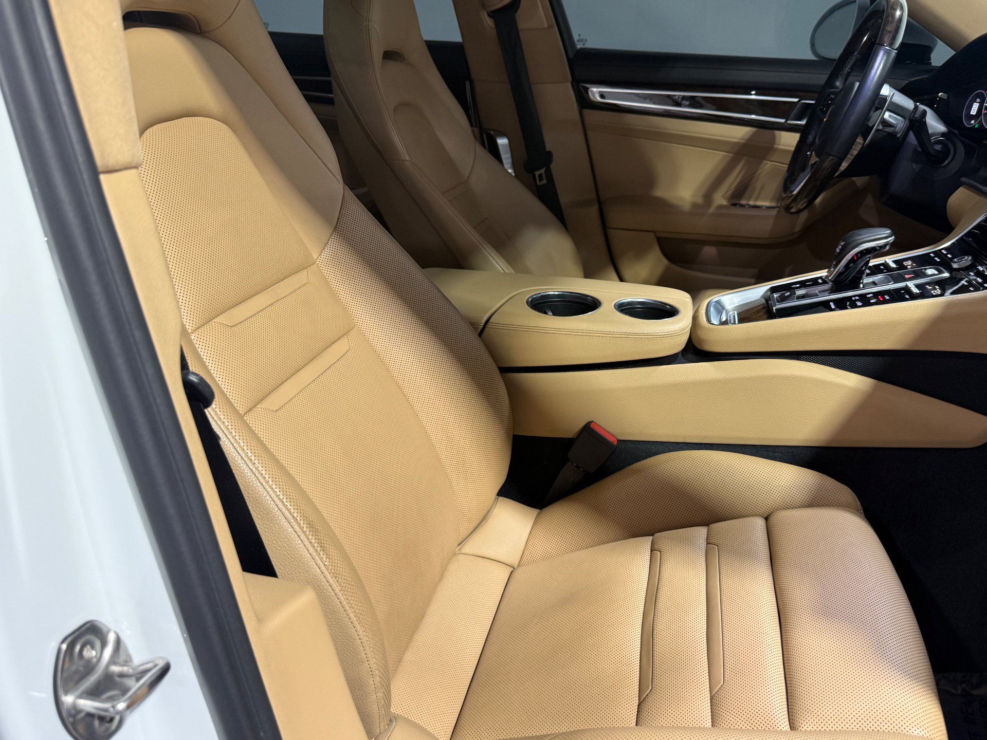 Used 2017 Porsche Panamera 4S AWD/4WD image 53