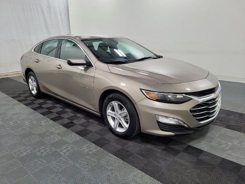 Used 2024 Chevrolet Malibu LT FWD image 11
