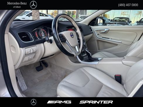 Used 2015 Volvo S60 T5 Premier image 10