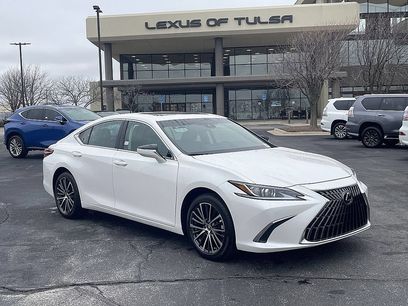 Used 2024 Lexus ES 250 w/ Premium Package