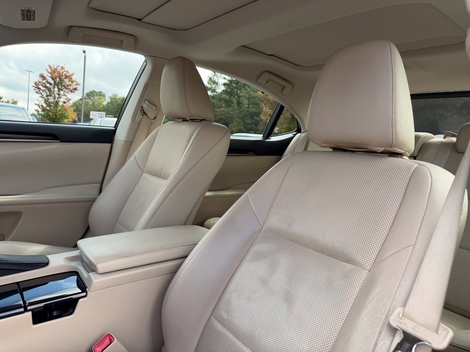 Used 2015 Lexus ES 350 w/ Ultra Luxury Package FWD image 15