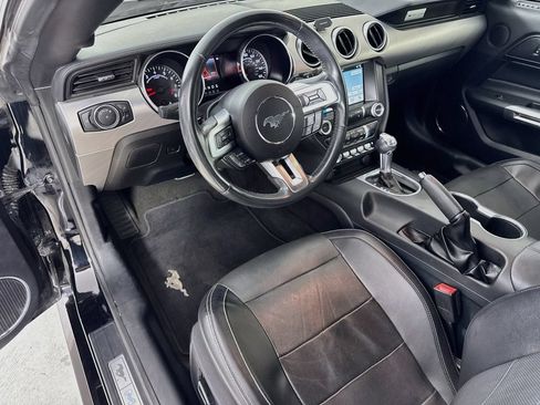 Used 2018 Ford Mustang GT Premium RWD image 27