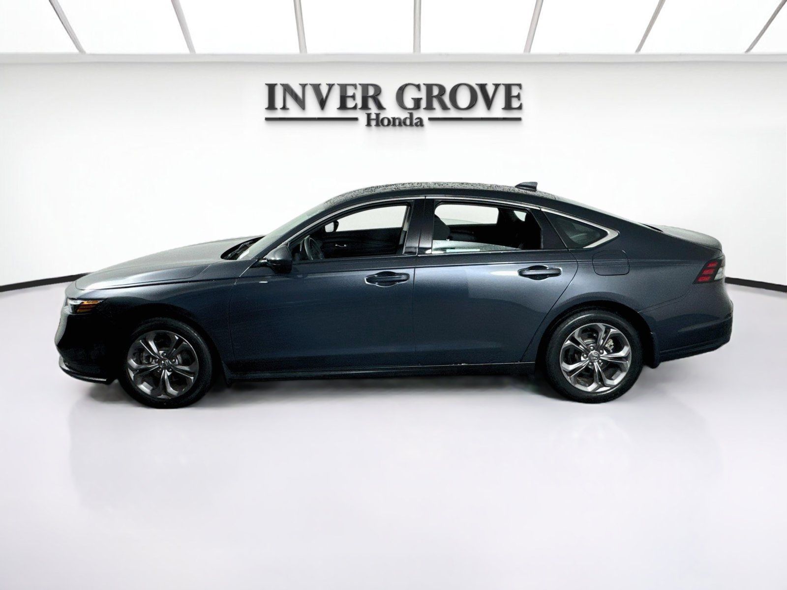 Used 2024 Honda Accord EX image 8