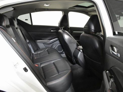 Certified 2024 Nissan Altima 2.5 SR w/ SR Premium Package image 33