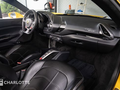 Used 2017 Ferrari 488 Spider image 36