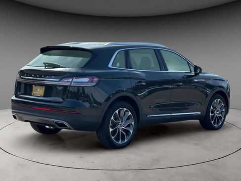 Certified 2022 Lincoln Nautilus Reserve AWD/4WD image 5