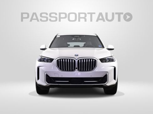 Used 2024 BMW X5 xDrive40i w/ Premium Package AWD/4WD image 2