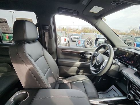 Used 2025 Chevrolet Tahoe LT w/ Comfort Package image 13