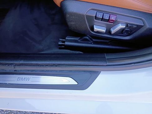 Used 2017 BMW 330i xDrive Wagon image 29
