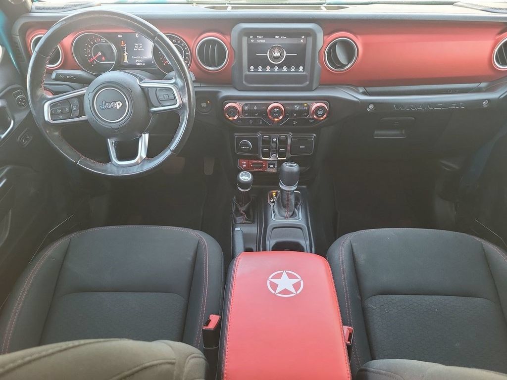 Used 2020 Jeep Wrangler Unlimited Rubicon w/ Cold Weather Group AWD/4WD image 27