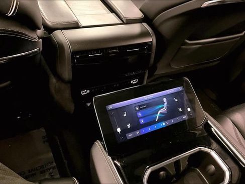 Used 2024 Jeep Grand Wagoneer Series II Obsidian w/ Quick Order Packagew 28T AWD/4WD image 34