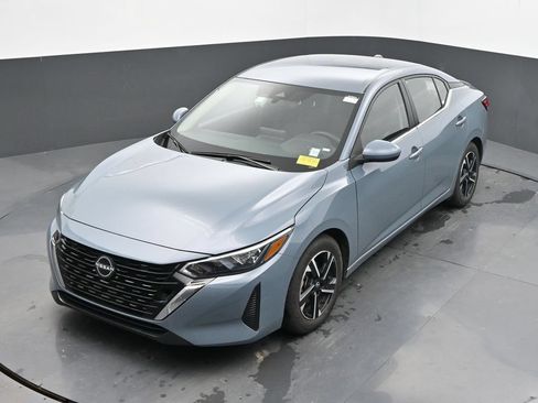 Used 2024 Nissan Sentra SV FWD image 31