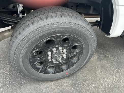 New 2026 Ford F250 Lariat w/ Black Appearance Package image 26