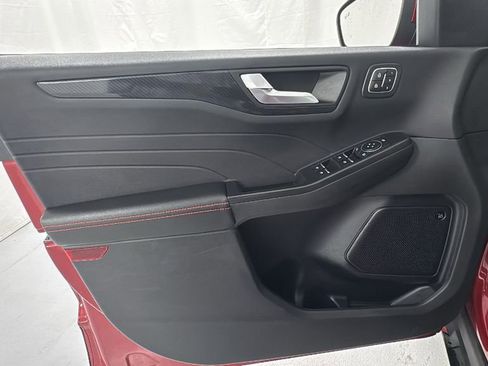 Used 2024 Ford Escape ST-Line Elite w/ Premium Technology Package image 19