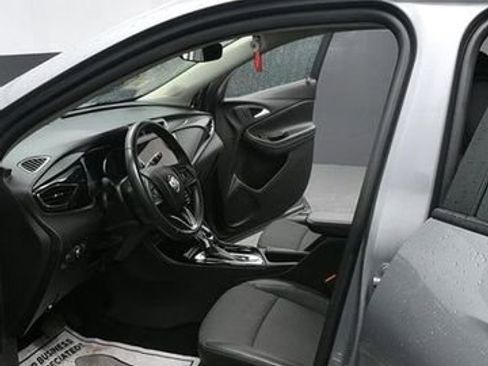 Used 2023 Buick Encore GX Select w/ Sport Touring Package AWD/4WD image 17