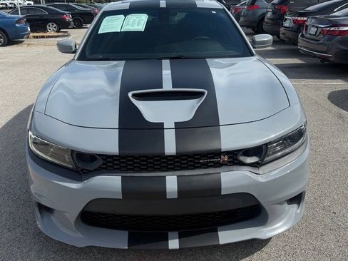 Used 2022 Dodge Charger Scat Pack w/ Plus Group RWD image 2