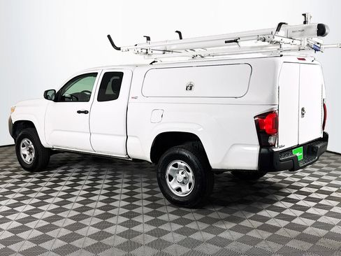 Used 2020 Toyota Tacoma SR image 6