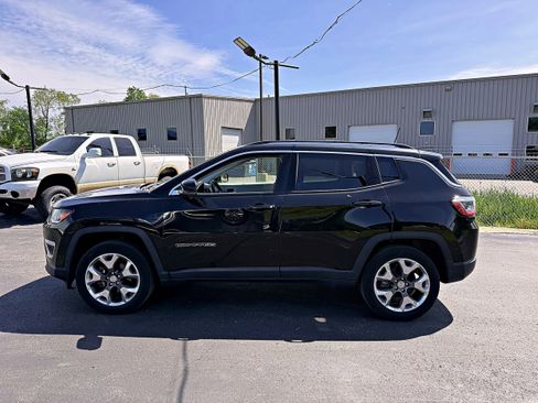 Used 2018 Jeep Compass Limited w/ Navigation Group AWD/4WD image 6