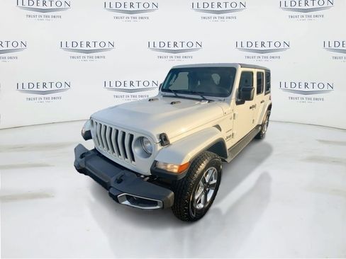 Used 2018 Jeep Wrangler Unlimited Sahara image 1