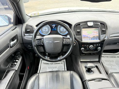 Used 2013 Chrysler 300 S image 27