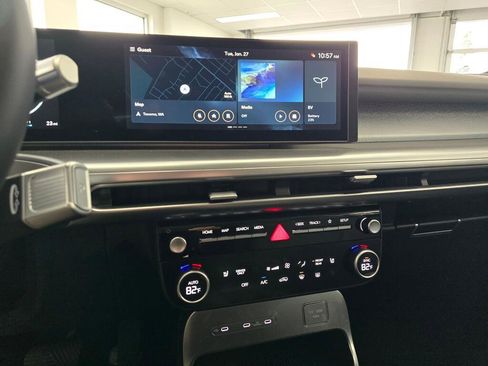 New 2026 Hyundai Ioniq 9 S image 25