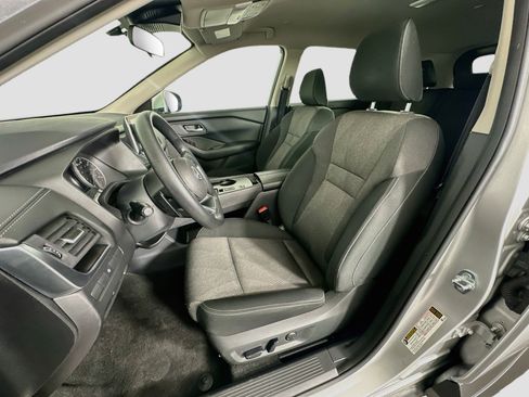 Used 2024 Nissan Rogue SV FWD image 13