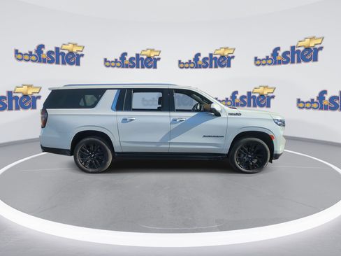 Certified 2024 Chevrolet Suburban High Country image 9