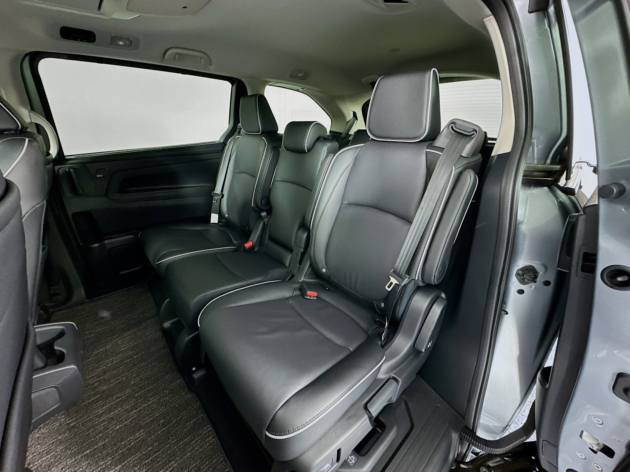 New 2026 Honda Odyssey Touring image 25