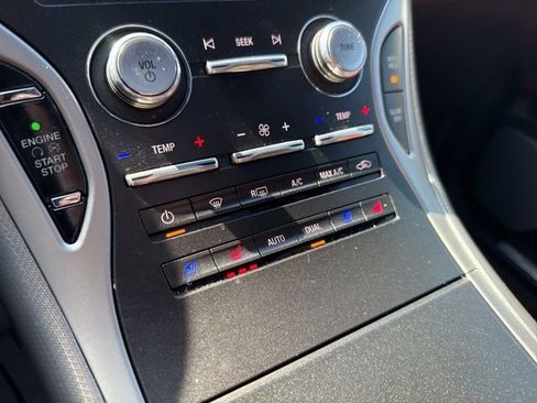 Used 2019 Lincoln Nautilus Black Label AWD/4WD image 36