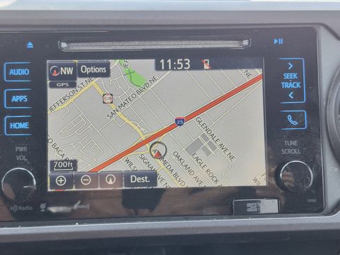 Used 2018 Toyota Tacoma TRD Off-Road AWD/4WD image 34