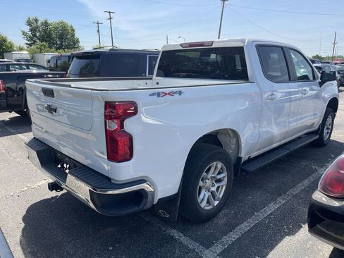 Used 2023 Chevrolet Silverado 1500 LT AWD/4WD image 13