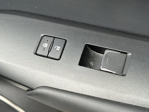 Used 2019 Lexus NX 300 FWD image 22