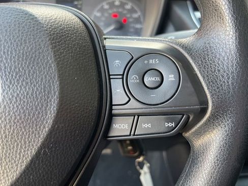 Used 2024 Toyota Corolla LE FWD image 21
