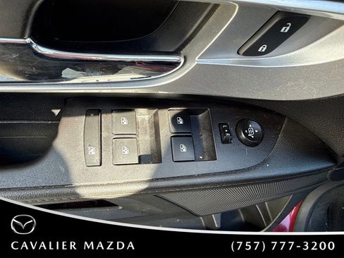Used 2016 Chevrolet Equinox LT w/ Convenience Package AWD/4WD image 12