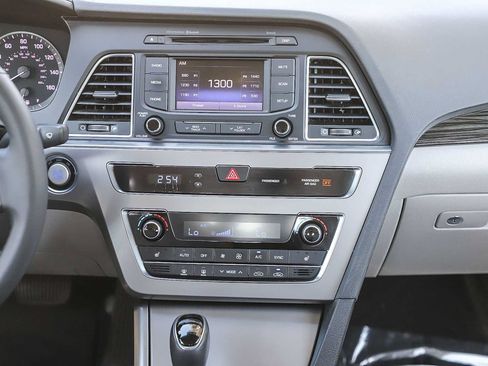 Used 2015 Hyundai Sonata Limited FWD image 14