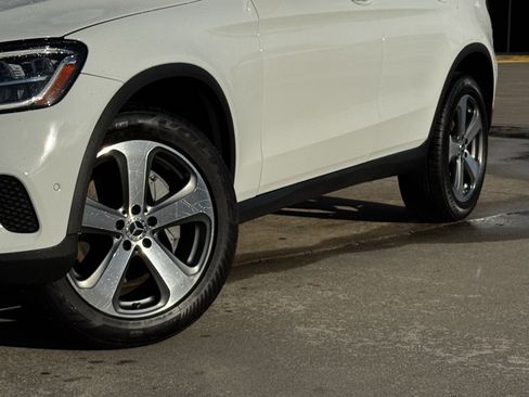 Used 2022 Mercedes-Benz GLC 300 image 12