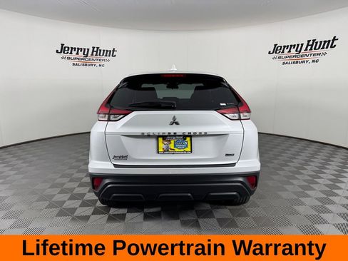 Used 2024 Mitsubishi Eclipse Cross LE AWD/4WD image 8