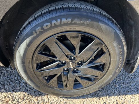 Used 2022 Kia Sorento EX image 16