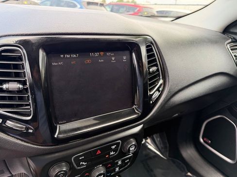 Used 2018 Jeep Compass Limited w/ Navigation Group AWD/4WD image 39