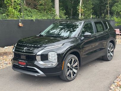 New 2025 Mitsubishi Outlander SE